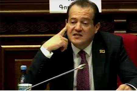 Вице-премьер: Проблема разблокирования транспортных коммуникаций должна быть решена