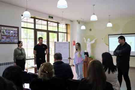 Մարզերի երիտասարդները ֆինանսական գիտելիքներ են ձեռք բերում «Էյչ-Էս-Բի-Սի Բանկ Հայաստան» ՓԲԸ-ի և «Օրրան» բարեգործական հասարակական կազմակերպության շնորհիվ 