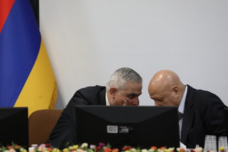 В Тегеране обсуждены возможности расширения сотрудничества между Арменией и Ираном в сфере энергетики и транспорта