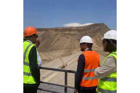 Посол Франции посетил плотину водохранилища Веди