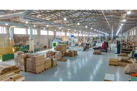 Գաղափարից մինչև հայկական կահույքի խոշոր բիզնես. Roots Furniture