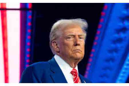 Дональд Трамп на 90 дней отложил введение 10%-ой пошлины в отношении 75 стран