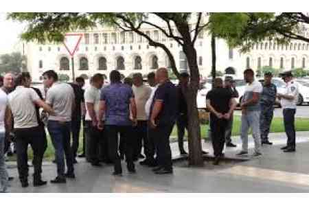 Армянские грузоперевозчики оказались в тупике.