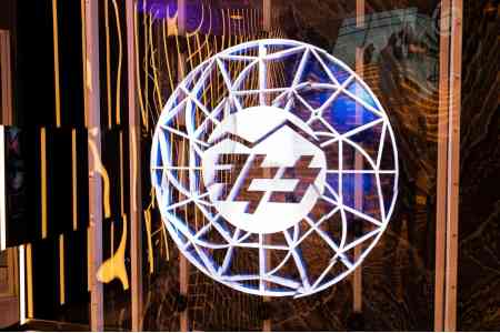 Чрезвычайный арбитр отклонил новые требования акционеров ЭСА