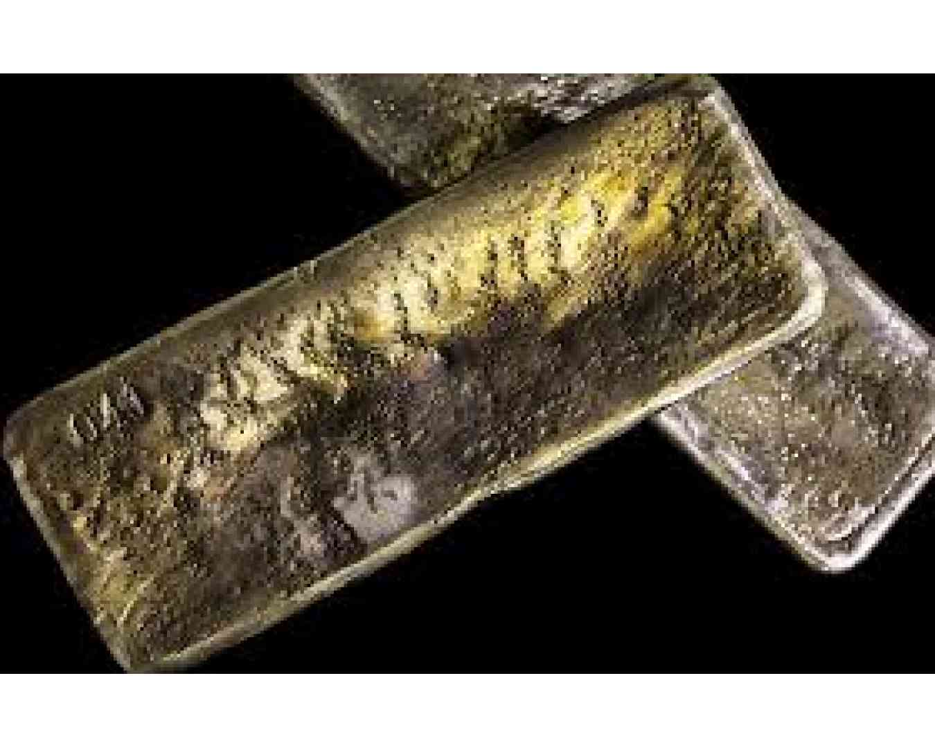 Цена золота на споте опустилась ниже $5000 за унцию, серебра - ниже $100