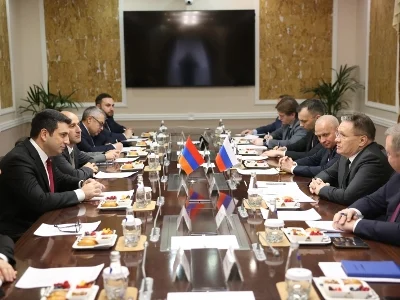 Спикер НС Армении провел встречу с главой 