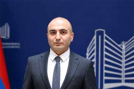 У Геворка Папояна новый заместитель, он выпускник Оксфорда