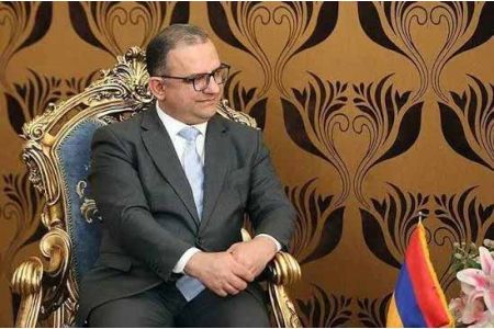Вице-премьер принял постпреда Азиатского банка развития в Армении
