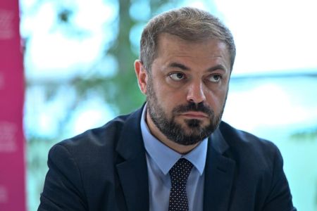 Министр экономики РА понаблюдал за процессом закупки винограда на Прошянском коньячном заводе